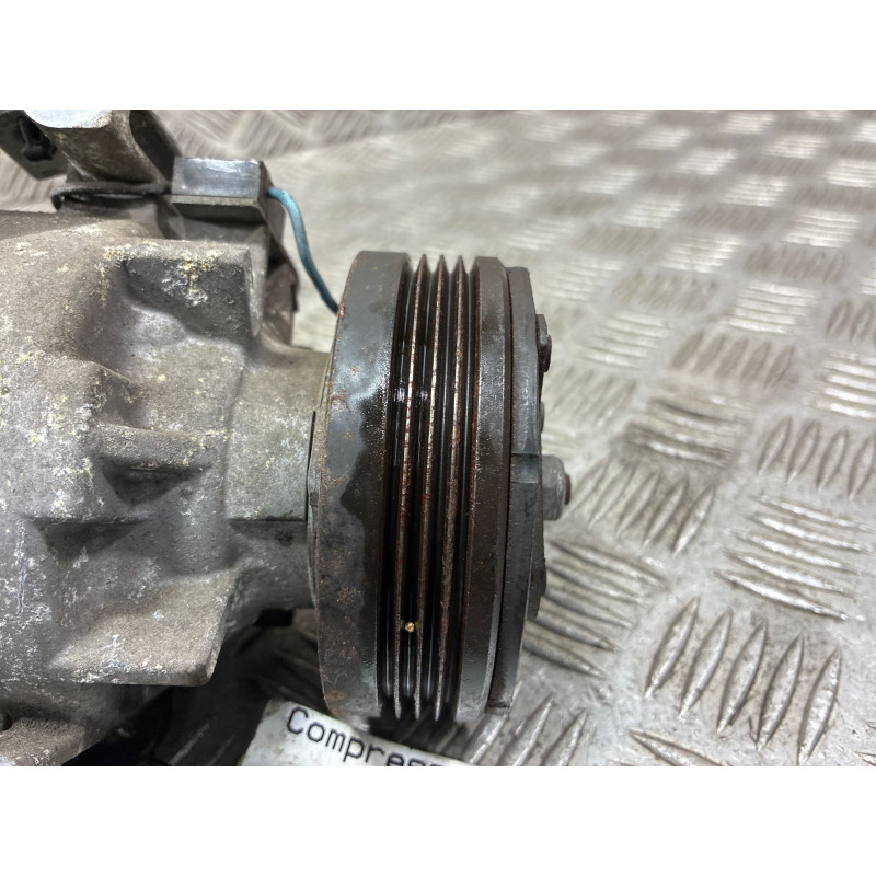 Compresseur clim SUZUKI SWIFT 4 Photo n°3