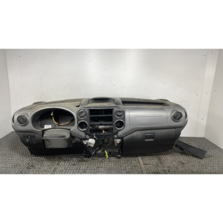 Planche de bord complete CITROEN BERLINGO 2 Photo n°1