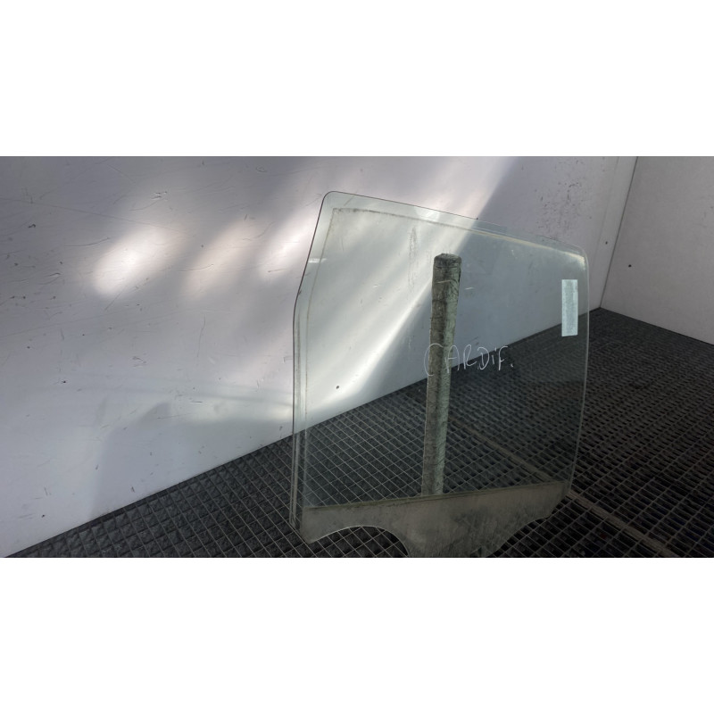 Vitre arriere droit DACIA DUSTER 1 Photo n°4