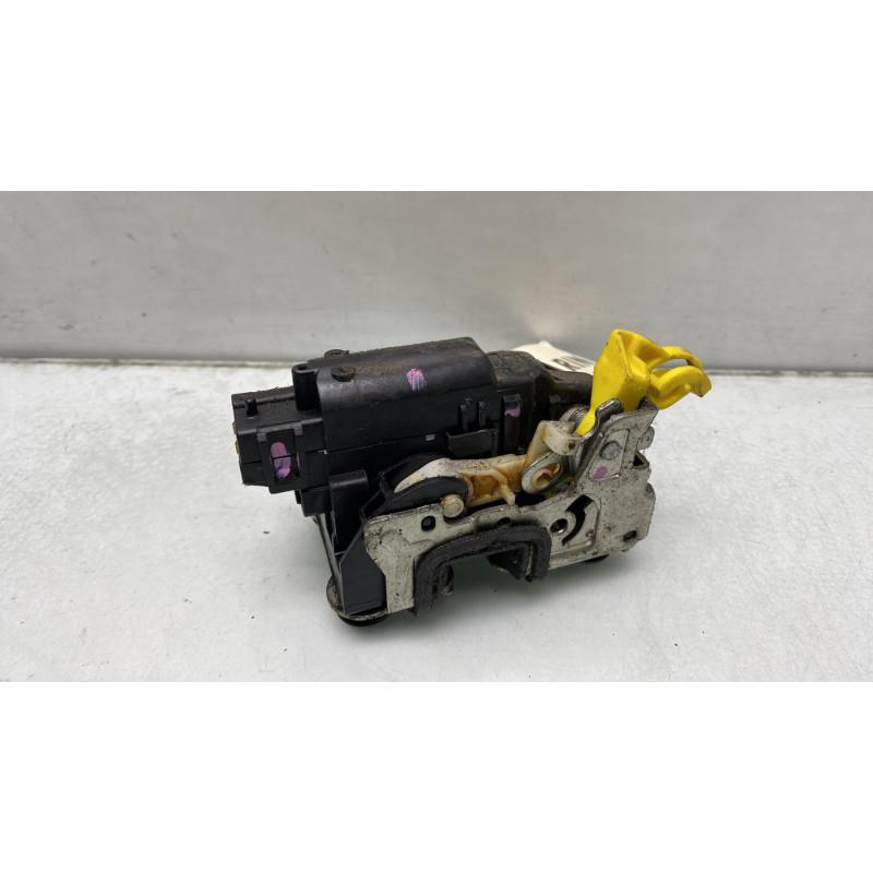 Serrure arriere droit DACIA DUSTER 1 Photo n°3