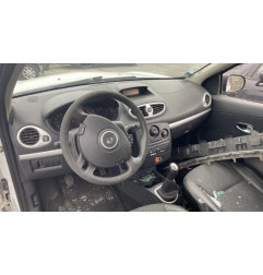 Vitre avant gauche RENAULT CLIO 3