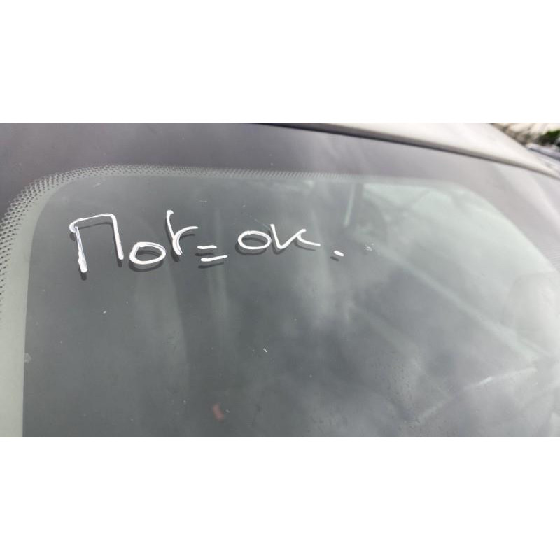 Vitre avant gauche RENAULT CLIO 3 Photo n°11