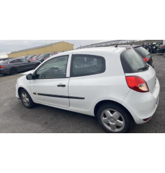 Vitre avant gauche RENAULT CLIO 3