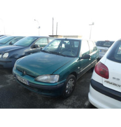 Vitre arriere droit PEUGEOT 106