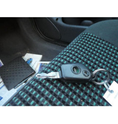 Vitre arriere droit PEUGEOT 106