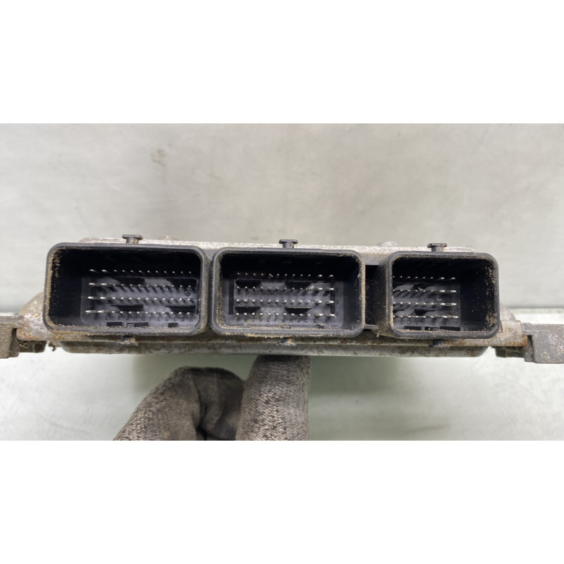 Calculateur moteur FORD FIESTA 6 Photo n°3