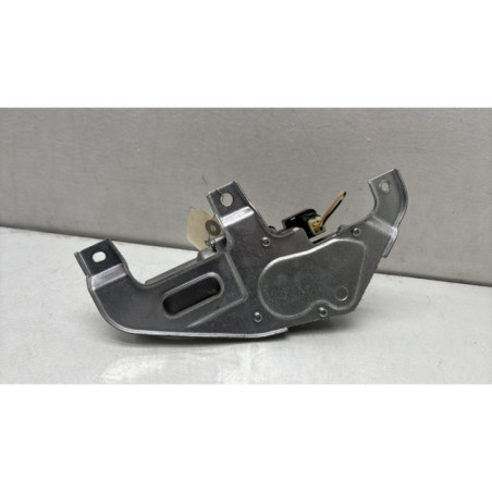 Moteur essuie glace arriere SUZUKI SWIFT 4