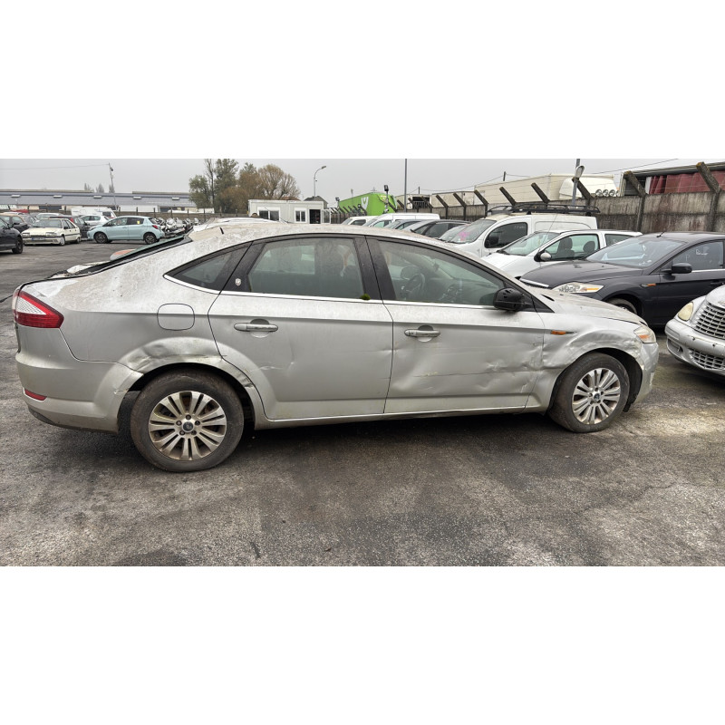 Vitre arriere gauche FORD MONDEO 3 Photo n°12