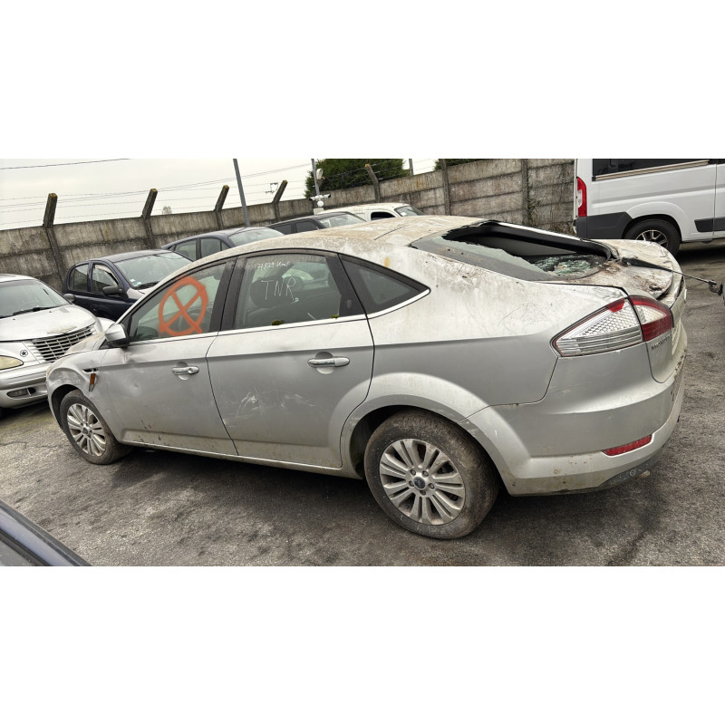Bouton de warning FORD MONDEO 3 Photo n°10