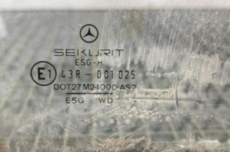 Custode arriere gauche MERCEDES 300 C124