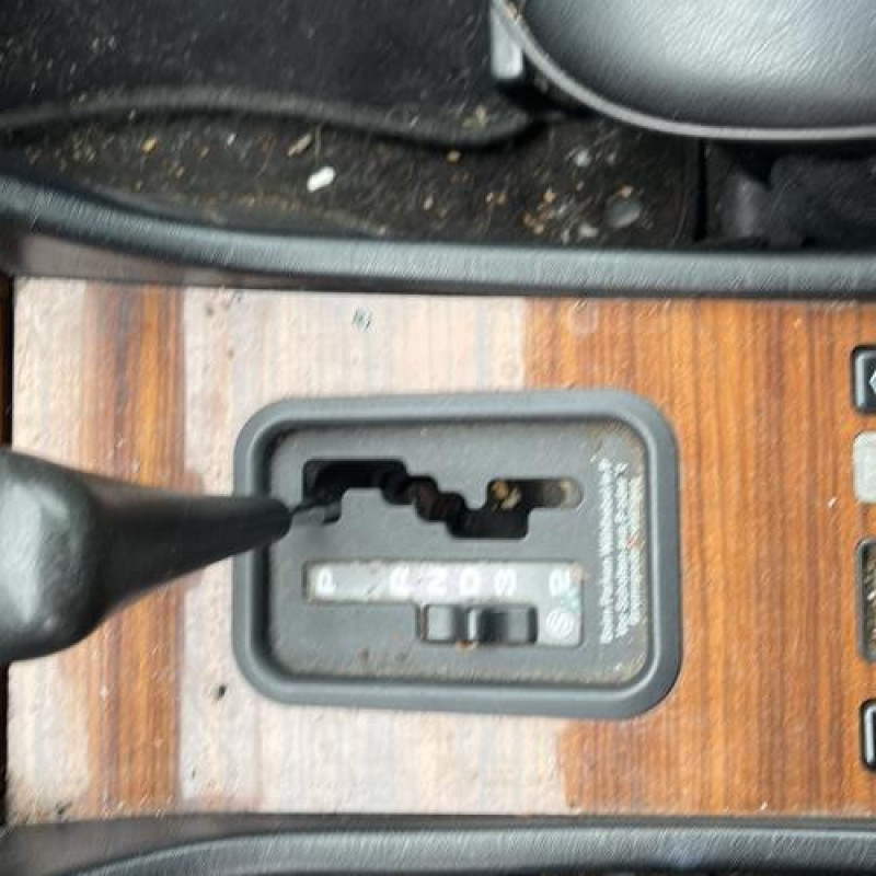 Custode arriere gauche MERCEDES 300 C124 Photo n°14