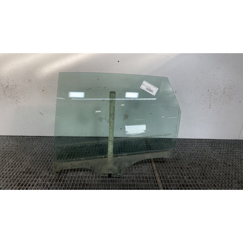 Vitre arriere gauche RENAULT GRAND SCENIC 2 Photo n°1