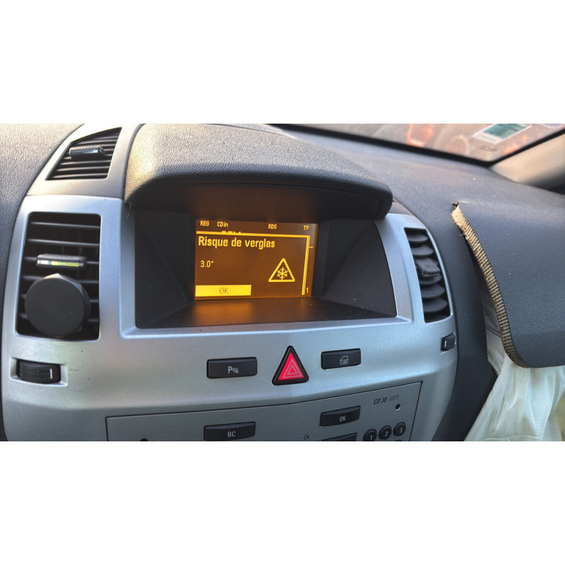 Poignee porte arriere gauche OPEL ZAFIRA B Photo n°20