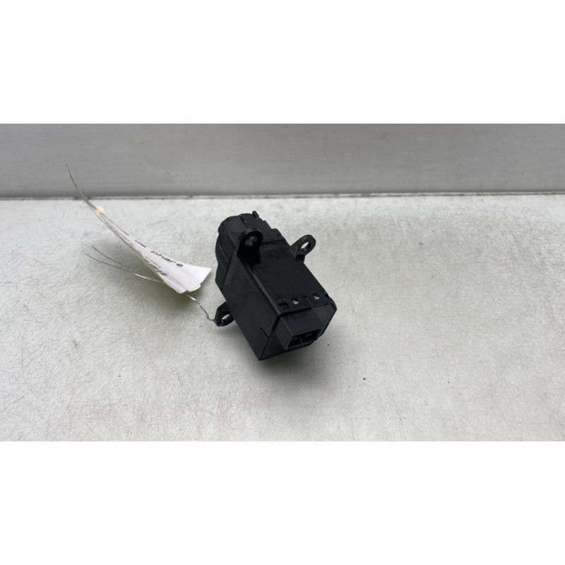 Commande de phare HONDA CIVIC 8 Photo n°2
