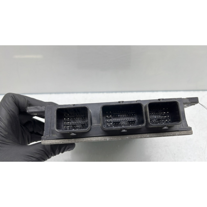 Calculateur moteur RENAULT MODUS Photo n°3