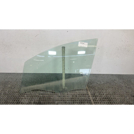 Vitre avant gauche RENAULT CLIO 4 Photo n°1