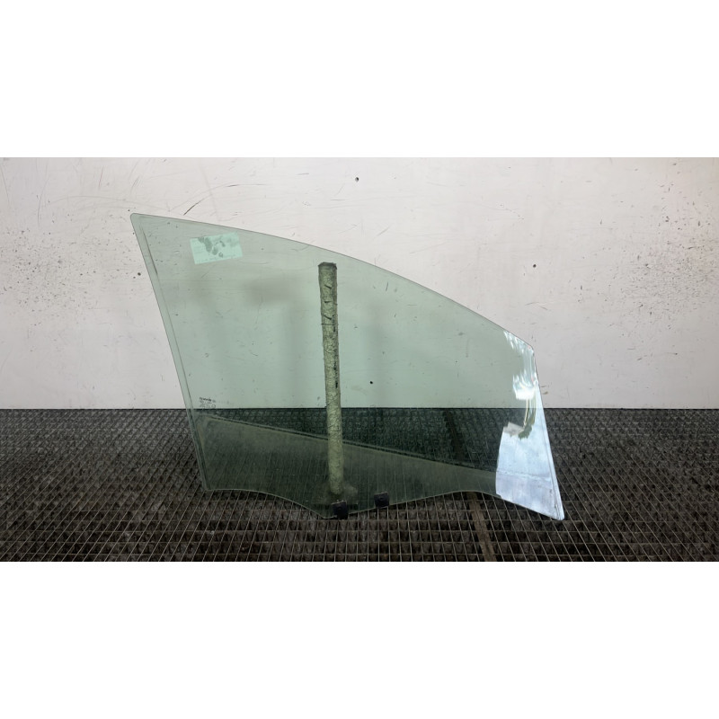 Vitre avant gauche RENAULT CLIO 4 Photo n°4
