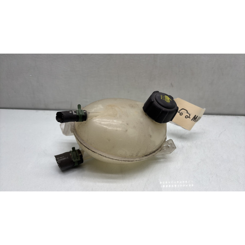 Vase d'expansion RENAULT CLIO 4 Photo n°1