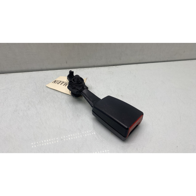 Attache ceinture arriere droit AUDI Q5 1 Photo n°2