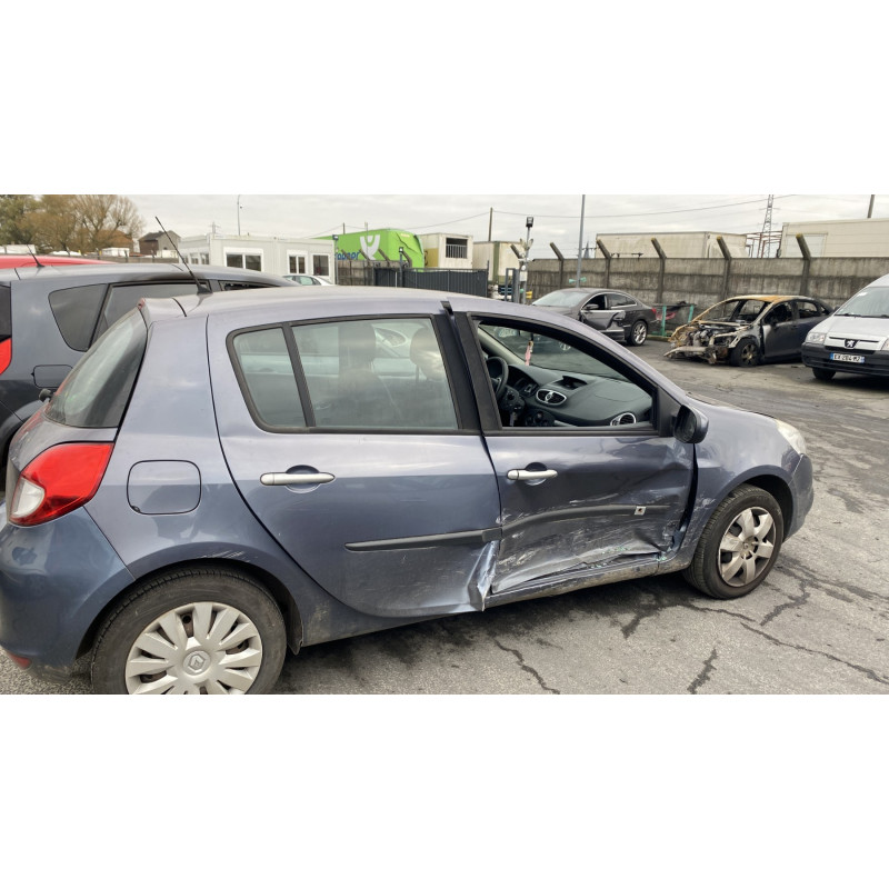 Poignee interieur arriere droit RENAULT CLIO 3 Photo n°10