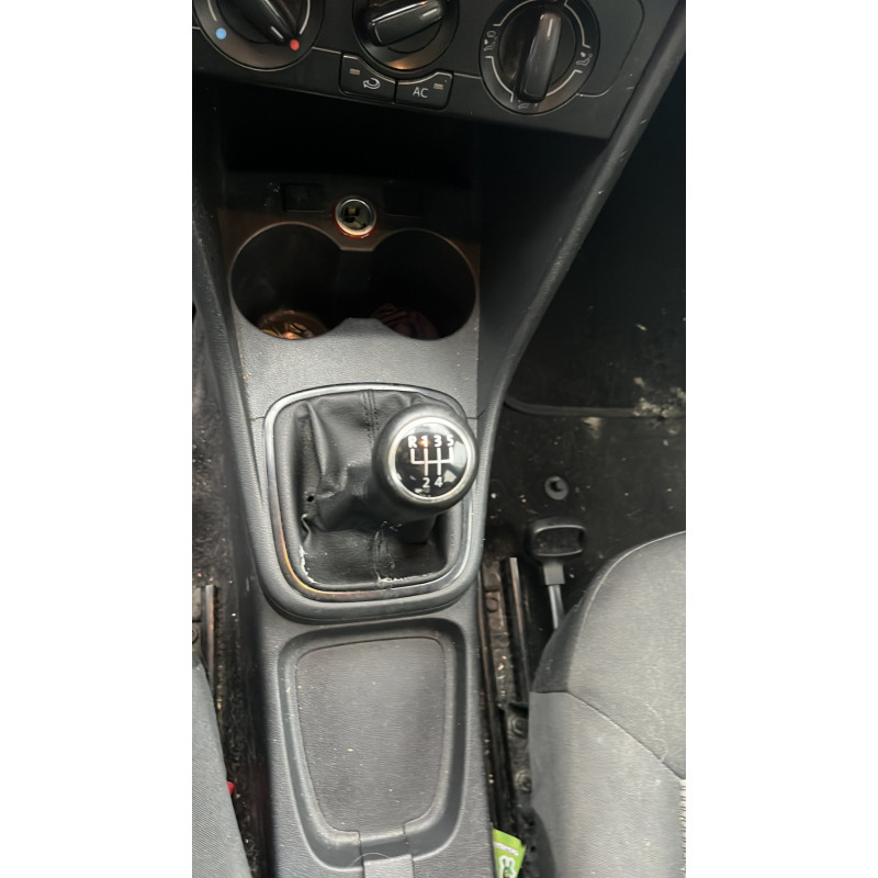 Bloc ABS (freins anti-blocage) VOLKSWAGEN POLO 5 Photo n°9