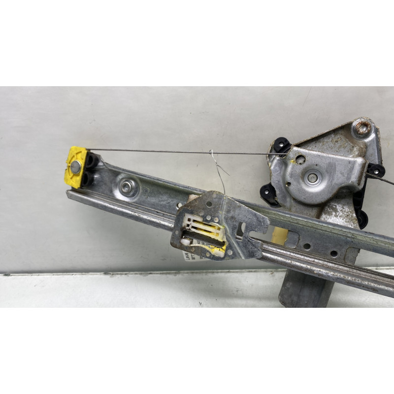 Leve vitre electrique arriere gauche BMW SERIE 3 E46 Photo n°3