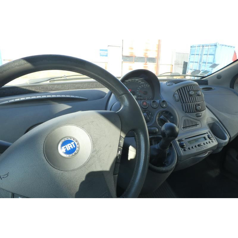 Capot FIAT MULTIPLA Photo n°13