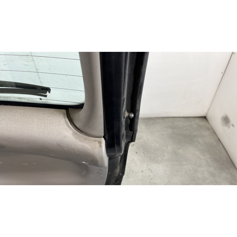 Malle/Hayon arriere FIAT MULTIPLA Photo n°9