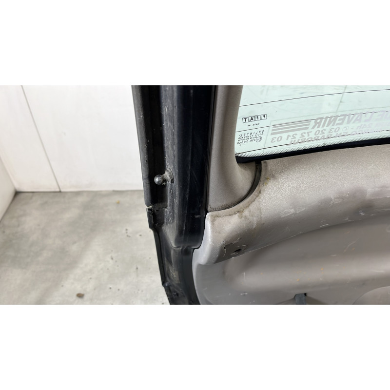 Malle/Hayon arriere FIAT MULTIPLA Photo n°10