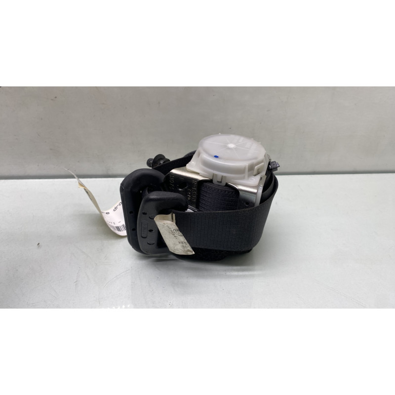 Ceinture arriere droit TOYOTA YARIS 3 Photo n°3