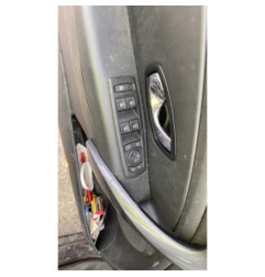 Interrupteur de leve vitre avant droit RENAULT MEGANE 3