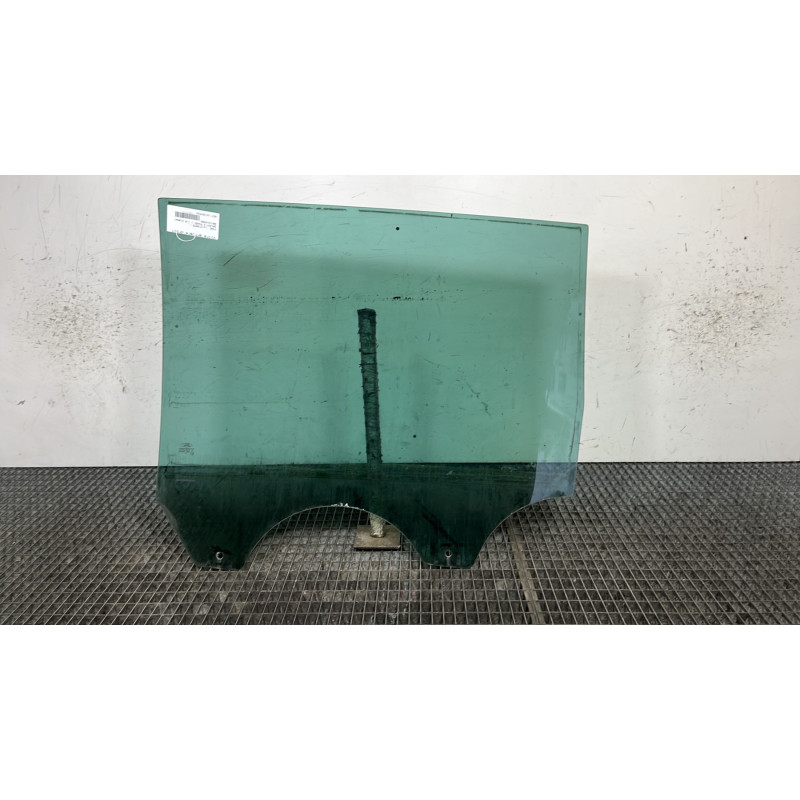 Vitre arriere droit FORD GALAXY 2 Photo n°4