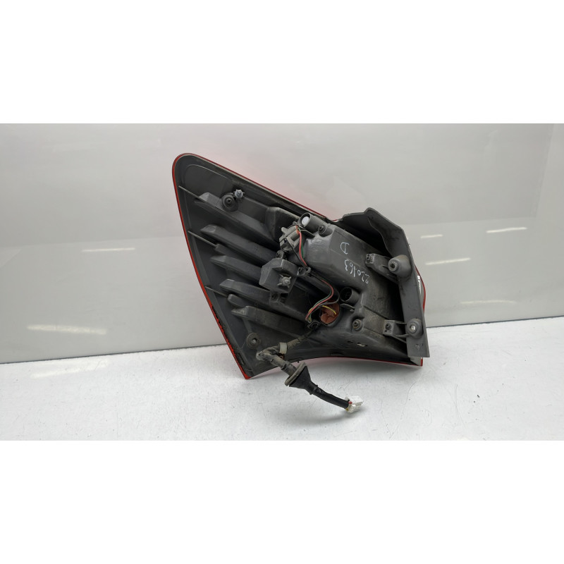 Feu arriere principal droit (feux) HYUNDAI IX 20 Photo n°4