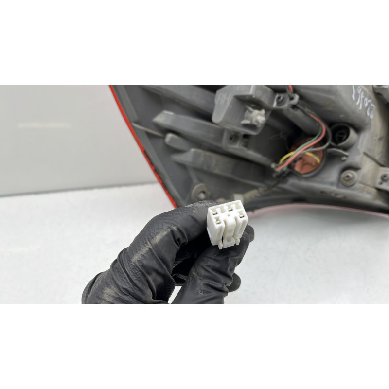 Feu arriere principal droit (feux) HYUNDAI IX 20 Photo n°5