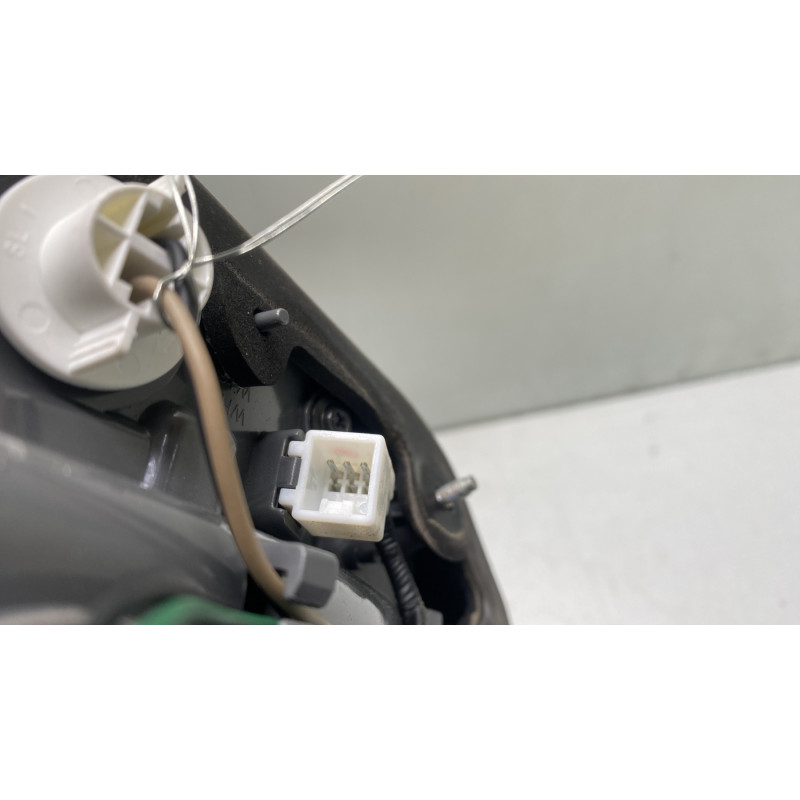 Feu arriere secondaire gauche (feux) HYUNDAI IX 20 Photo n°3