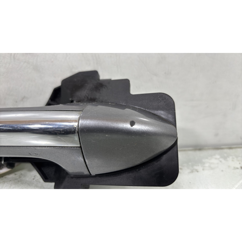 Poignee porte arriere droit HYUNDAI IX 20 Photo n°3