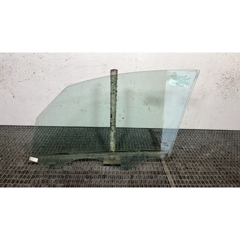 Vitre avant droit HYUNDAI IX 20 Photo n°4