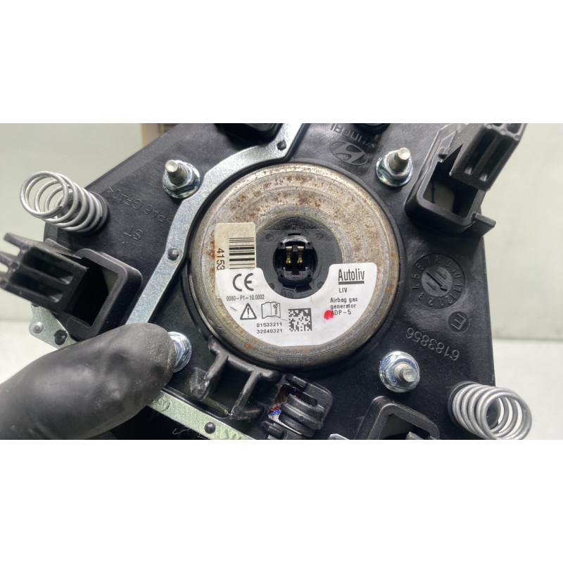 Air bag conducteur HYUNDAI IX 20 Photo n°3