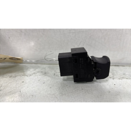 Interrupteur de leve vitre avant droit HYUNDAI IX 20