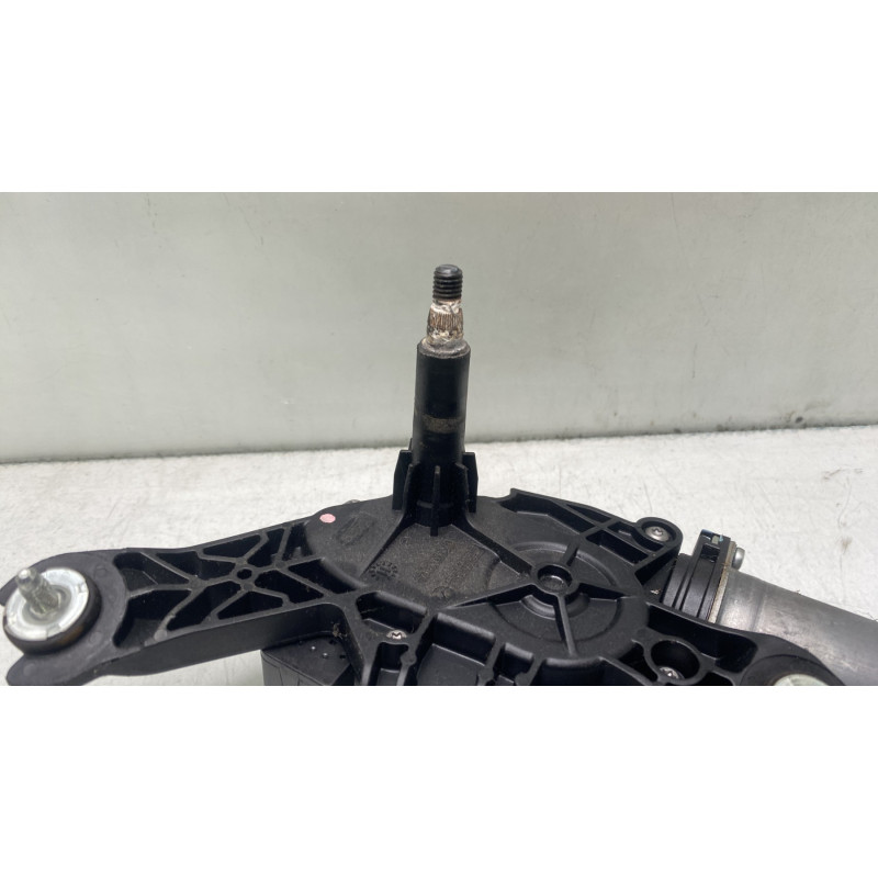Moteur essuie glace arriere HYUNDAI IX 20 Photo n°3