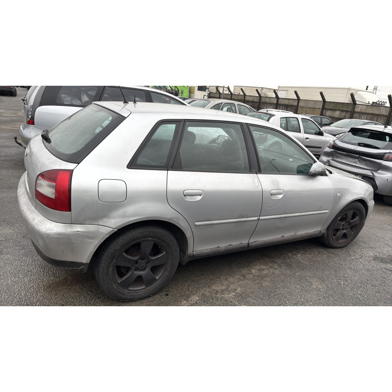 Feu arriere principal droit (feux) AUDI A3 1 Photo n°9