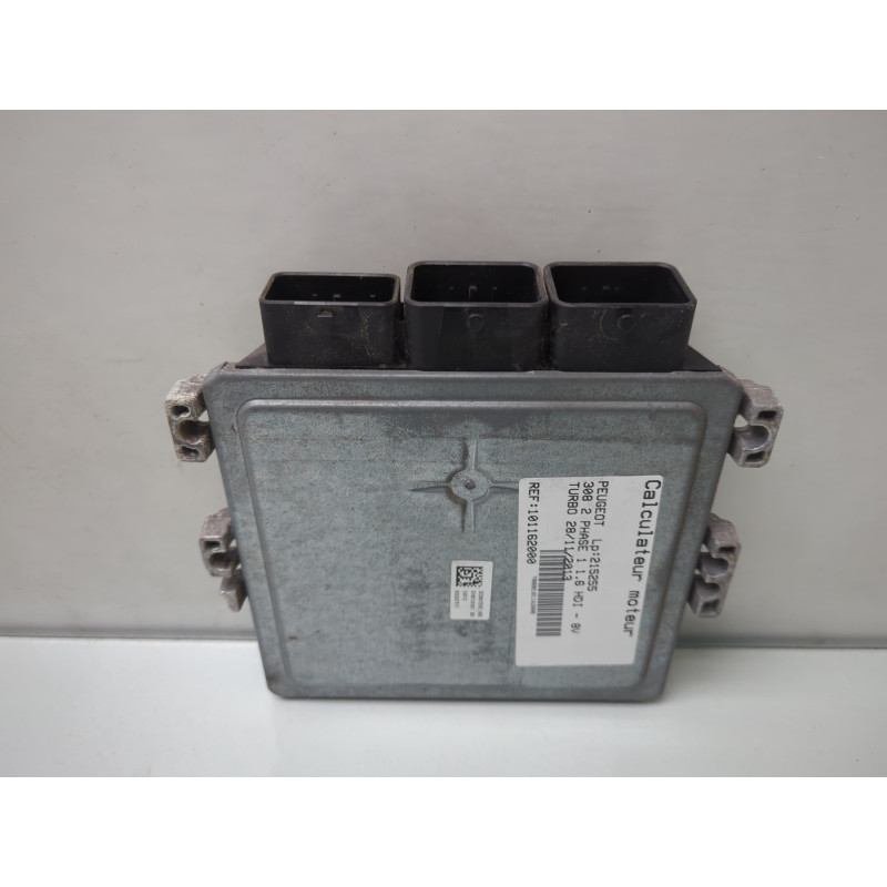 Calculateur moteur PEUGEOT 308 2 Photo n°4