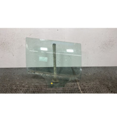 Vitre arriere droit SKODA YETI Photo n°1