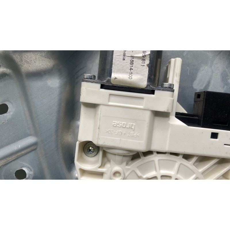 Leve vitre electrique arriere gauche SKODA YETI Photo n°3