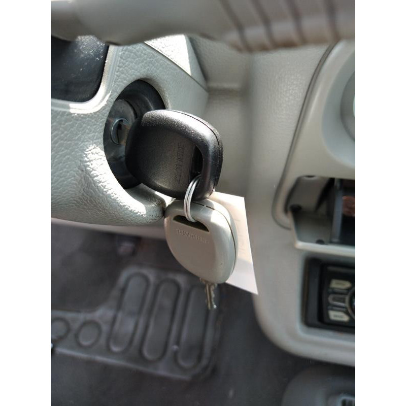 Pare choc arriere RENAULT TWINGO 1 Photo n°12
