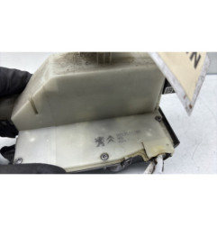 Serrure arriere droit PEUGEOT 208 1