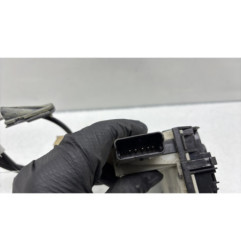 Serrure arriere droit PEUGEOT 208 1