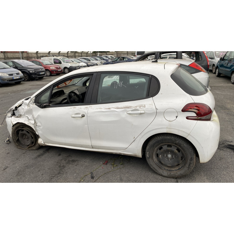 Boitier BSI PEUGEOT 208 1 Photo n°11