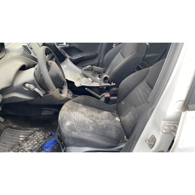 Boitier BSI PEUGEOT 208 1 Photo n°15