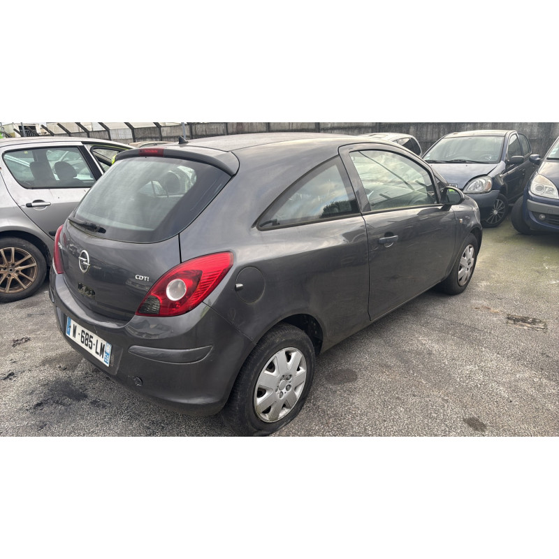 Feu arriere principal gauche (feux) OPEL CORSA D Photo n°8